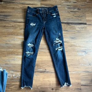 American Eagle Distressed Jeggings - Size 6